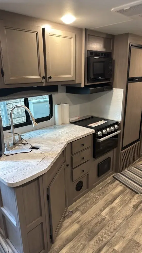 2022 Starcraft Super Lite Travel Trailer