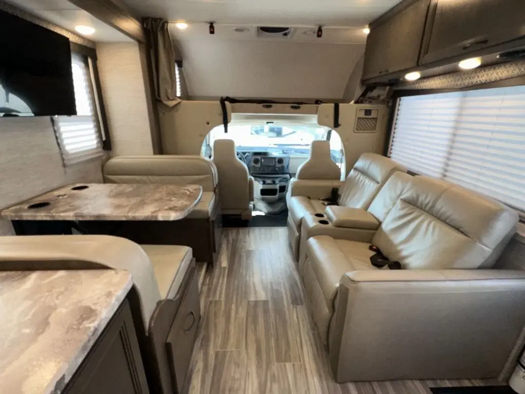 2022 Thor Motor Coach Four Winds