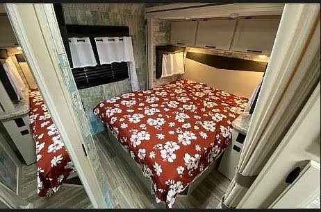 2022 Thor Motor Coach Freedom Elite Motorized Class C