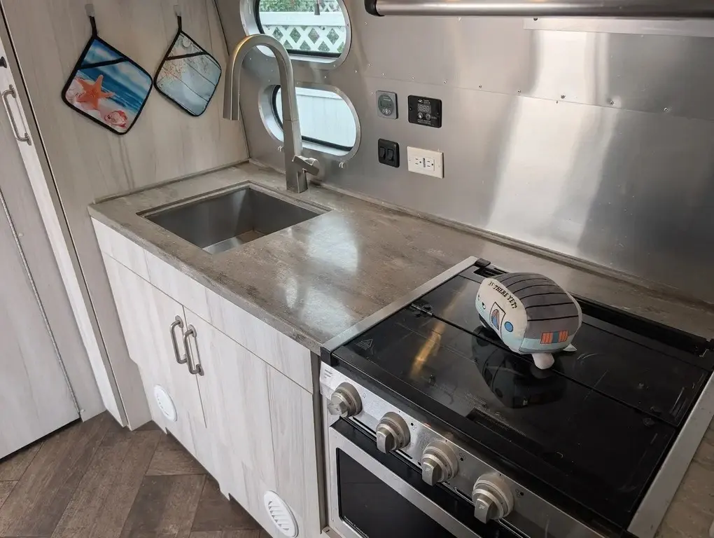 2023 Airstream International Travel Trailer