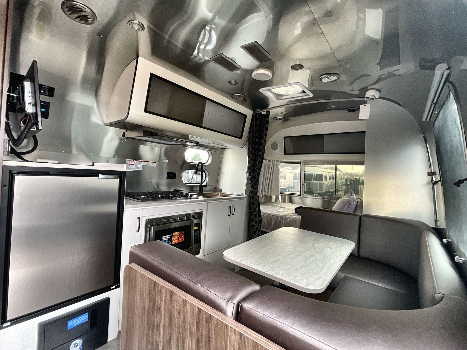 2024 Airstream Caravel