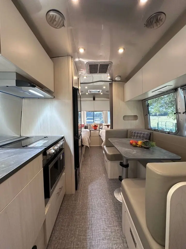 2024 Airstream Flying Cloud Travel Trailer