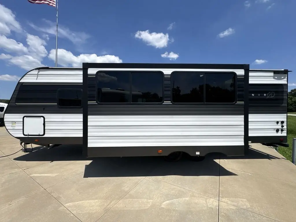 2024 Cruiser RV AVENIR