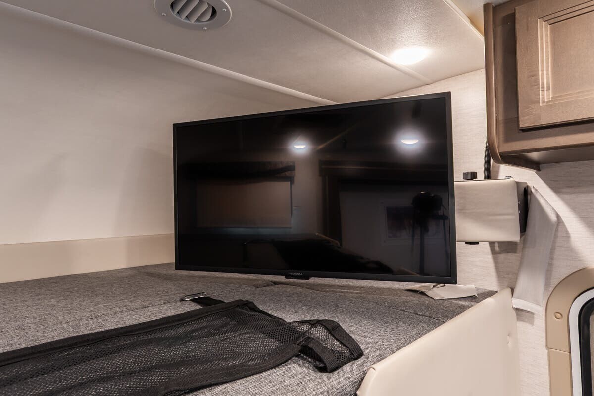 2024 Thor Motor Coach Outlaw Class C