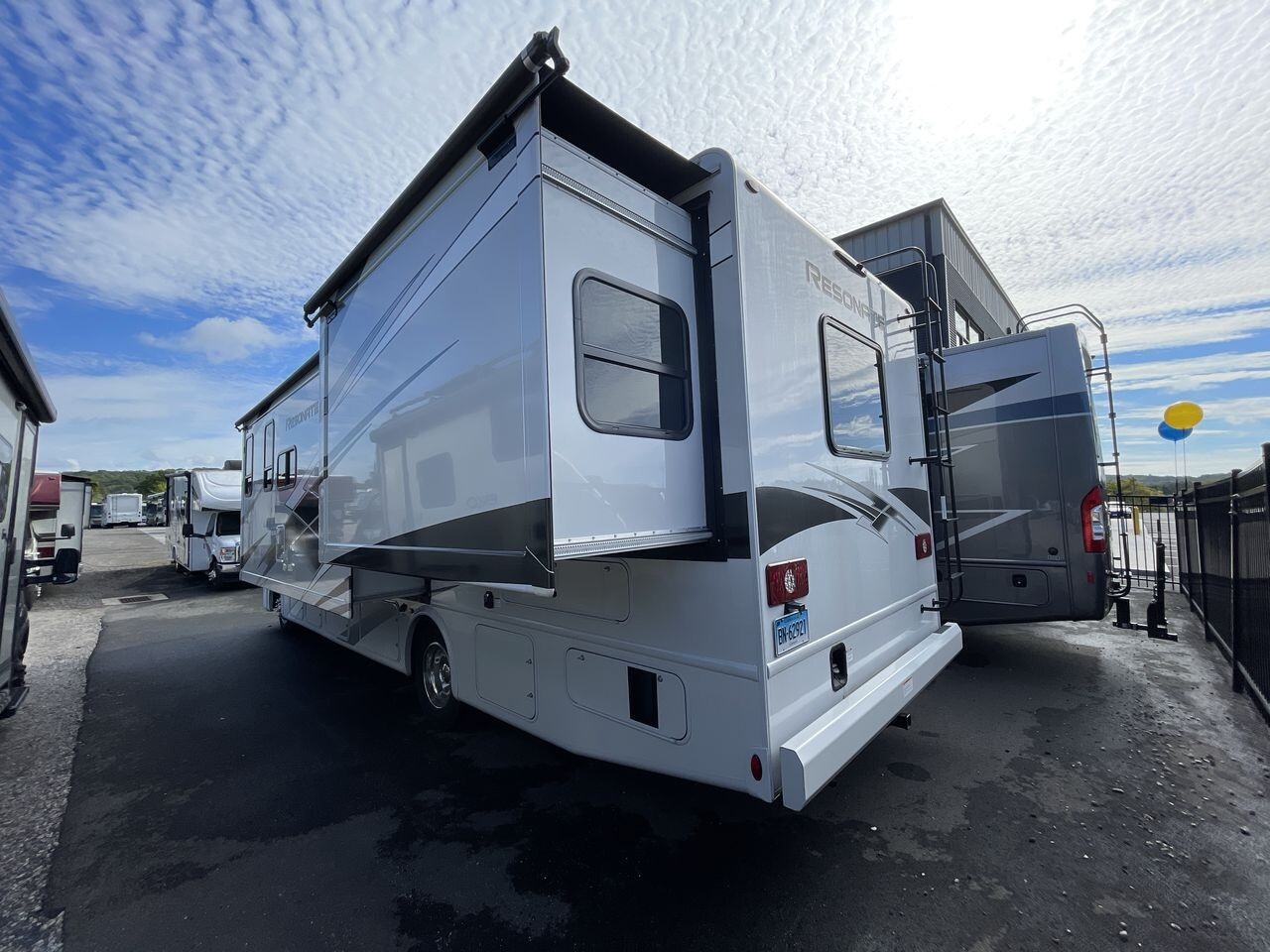 2024 Thor Motor Coach Resonate