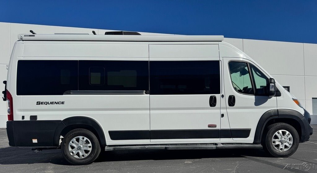 2024 Thor Motor Coach Sequence Motorized Class B