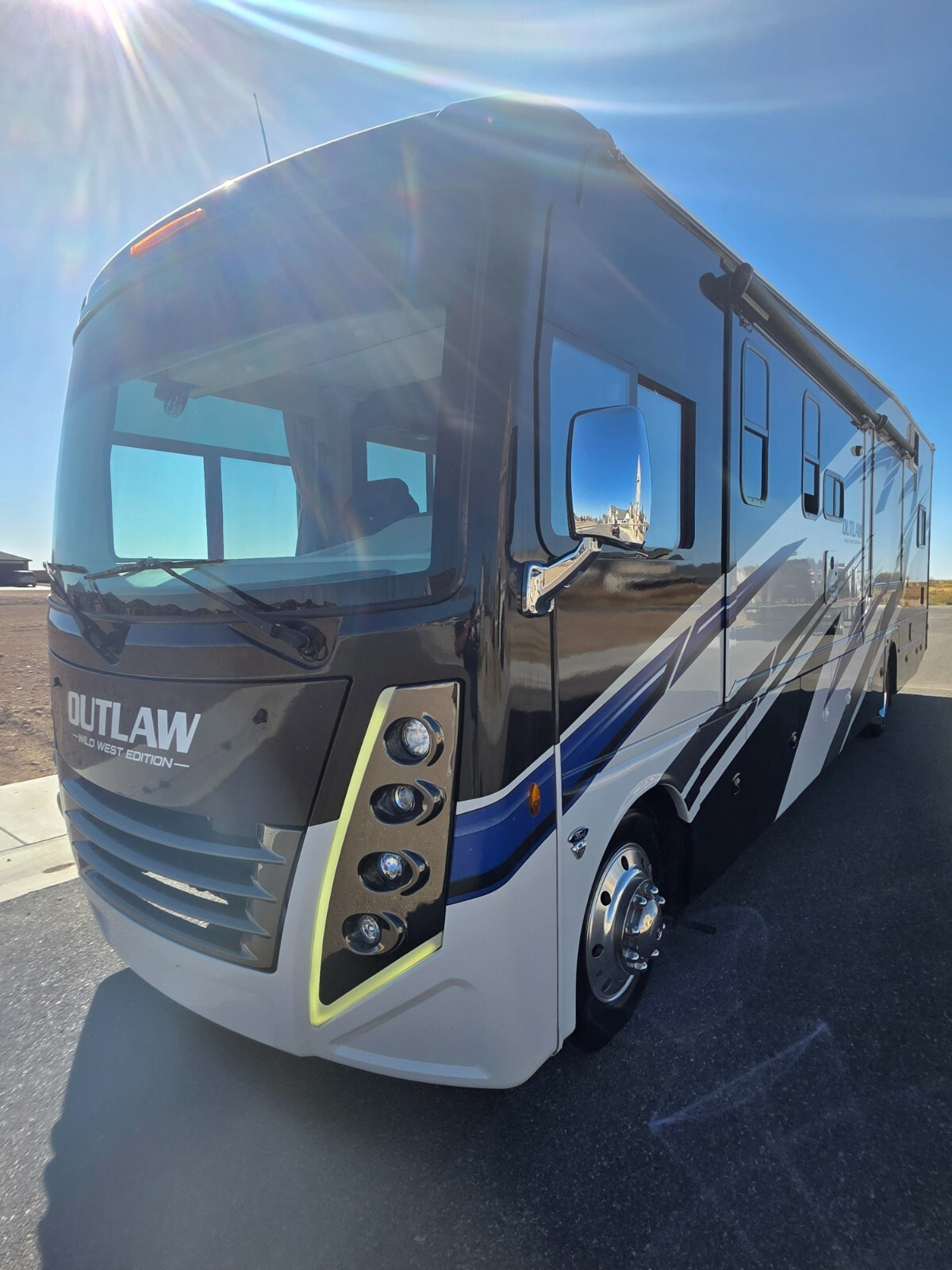 2024 Thor OUTLAW Toy Hauler