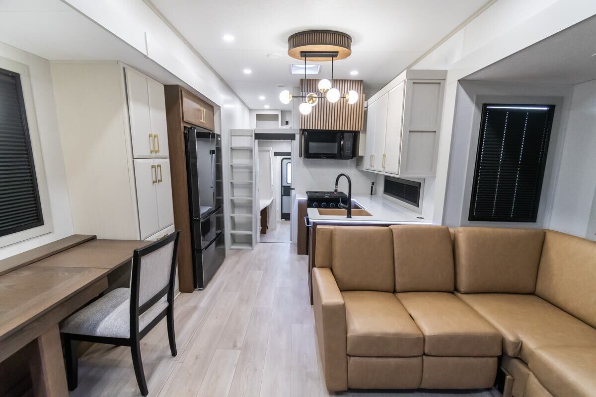 2025 Dutchmen DENALI