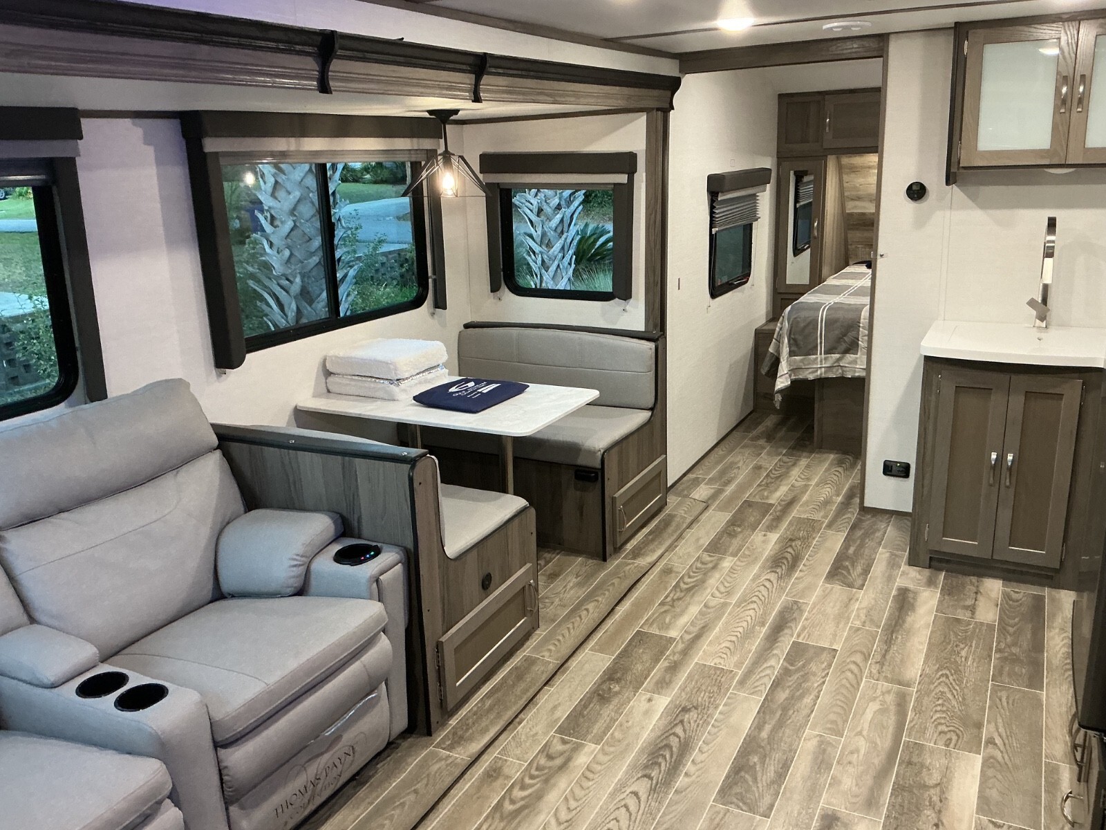 2025 Gulf Stream 258RB Luxury Series 258RB