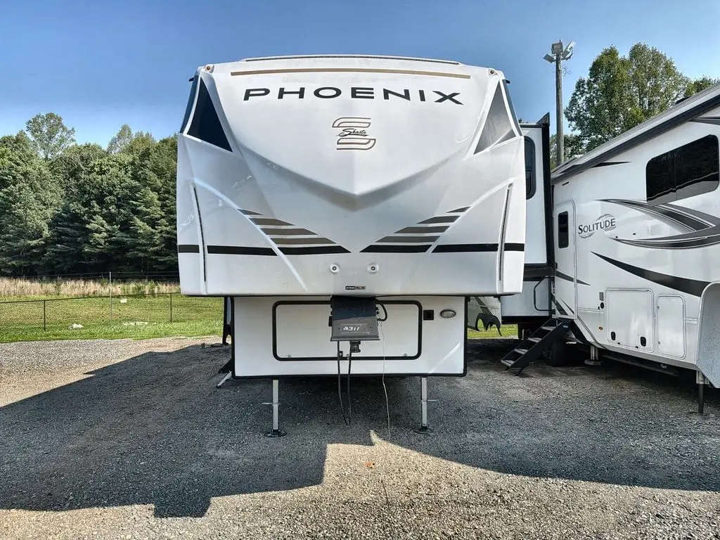 2025 Shasta PHOENIX