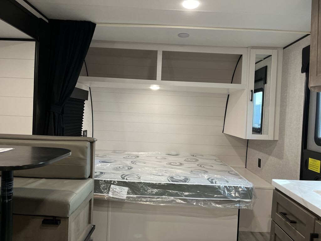 2025 Starcraft Autumn Ridge Single Axle