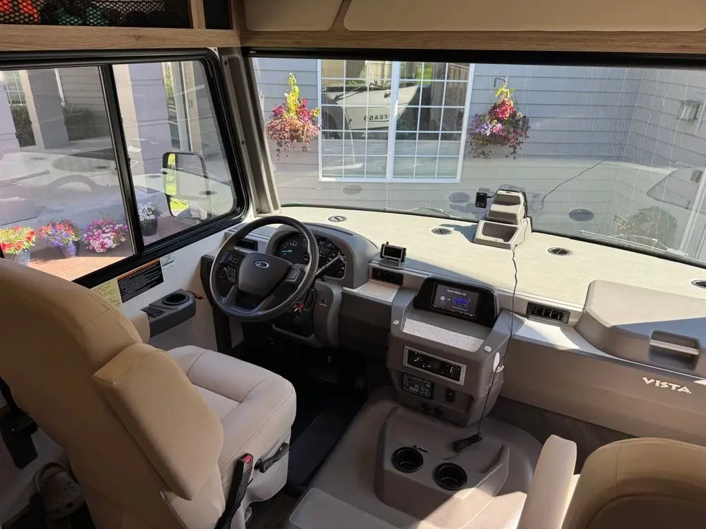 2025 Winnebago Vista Class A Motorhome