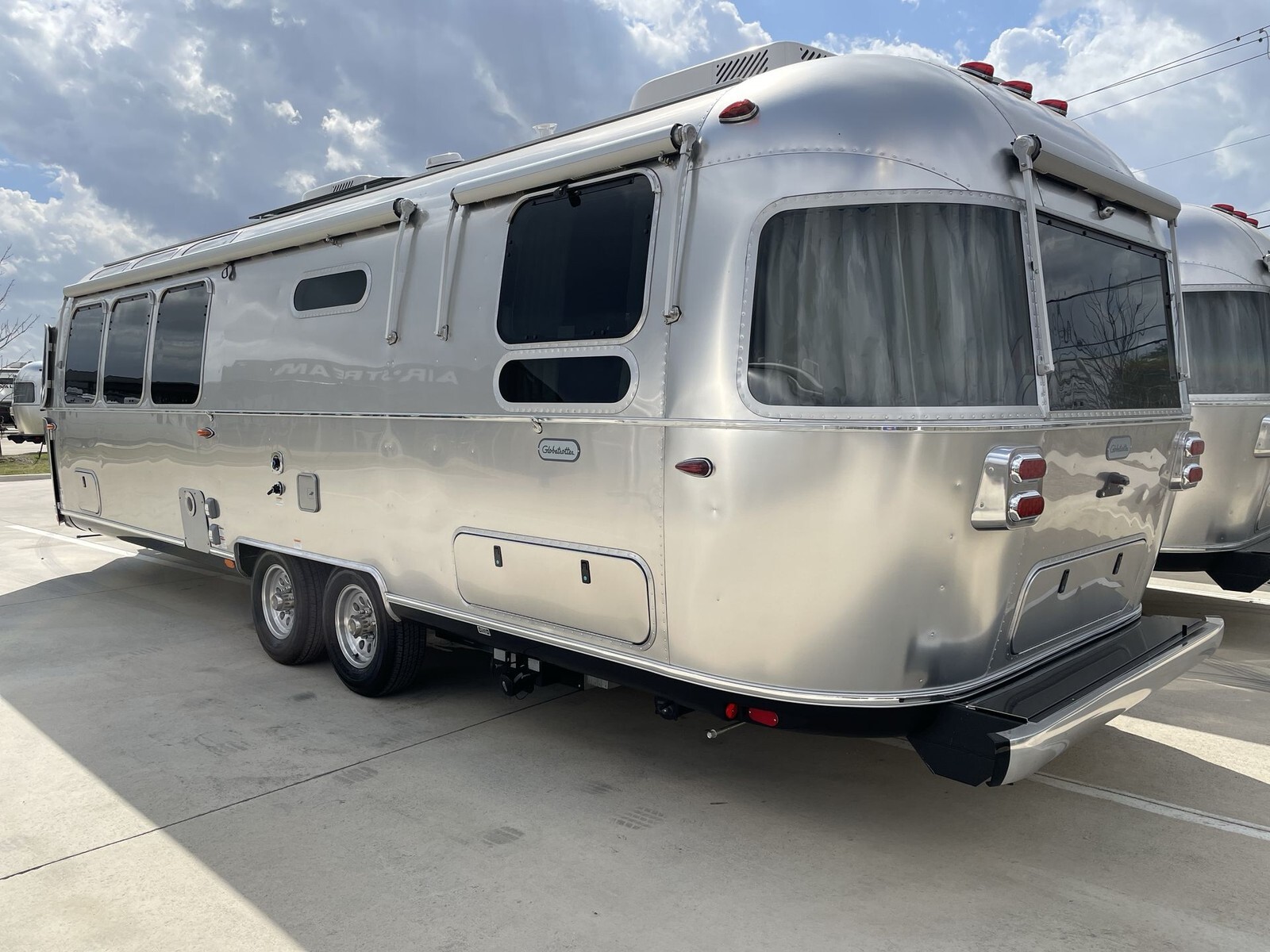 2026 Airstream Globetrotter