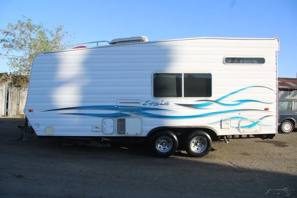 2006 Weekend Warrior Super Lite Travel Trailer Toy Hauler Toy Hauler - Travel Trailer