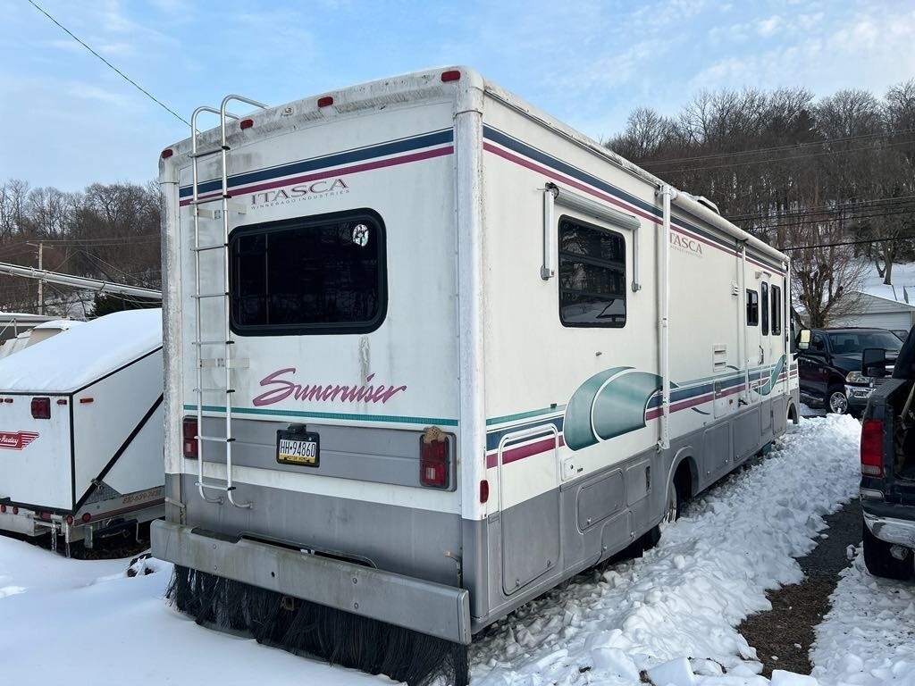 1996 Itasca Suncruiser Motorized Class A