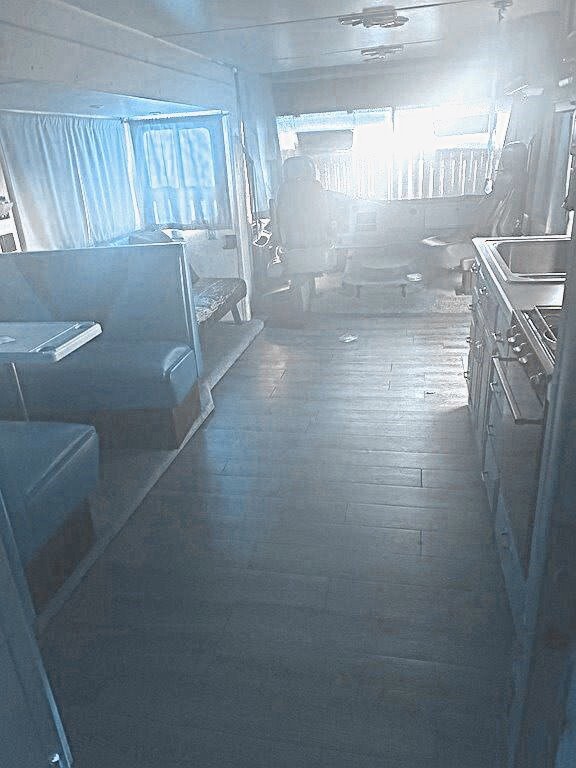 1996 Newmar Motorized Class A