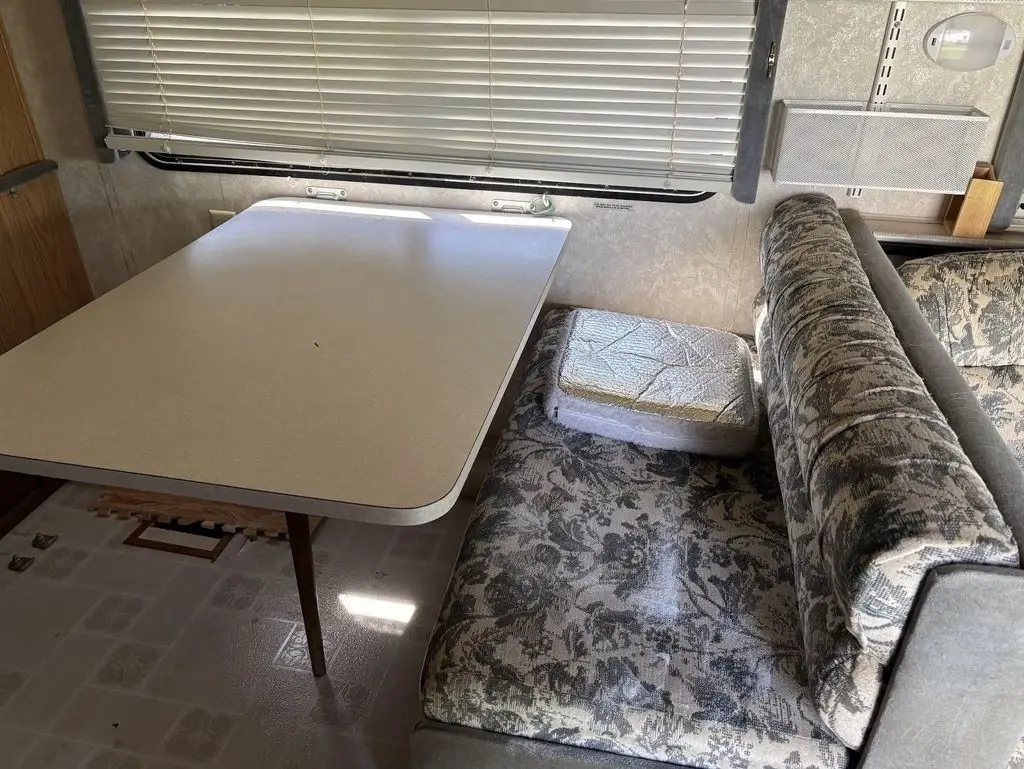 1999 Fleetwood Bounder Class A Motorhome