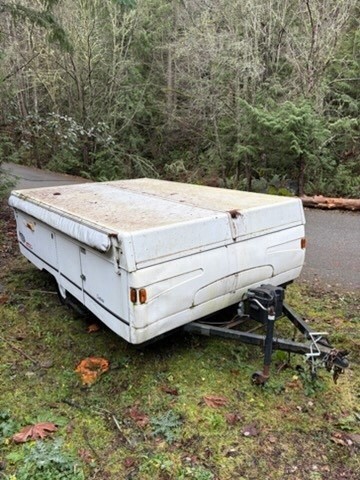 2000 Coleman Destiny Series Pop-Up