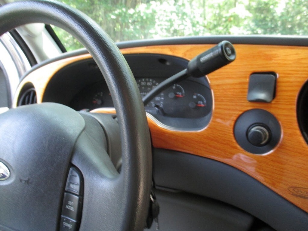 2001 Gulf Stream BT Cruiser Motorized Class C