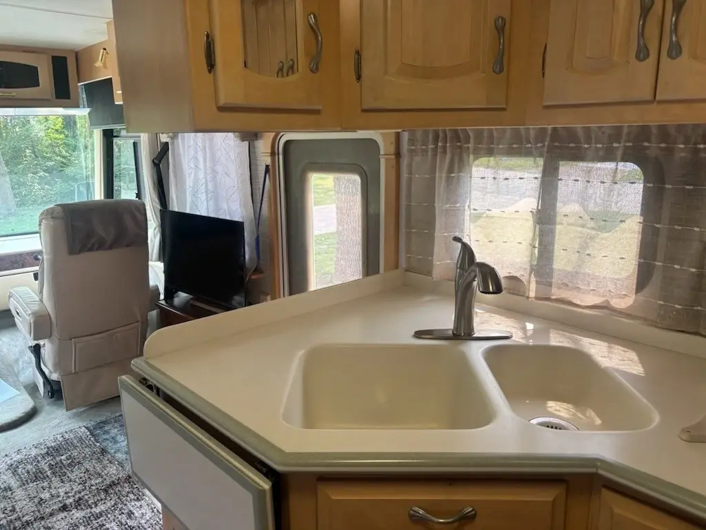 2002 Newmar Mountain Aire Motorized Class A