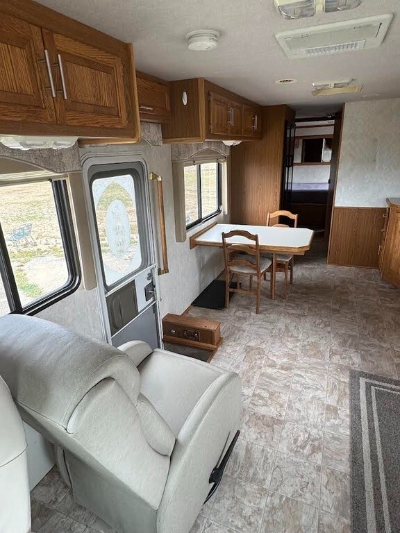 2002 Tiffin Motorhomes Allegro Bay Motorized Class A