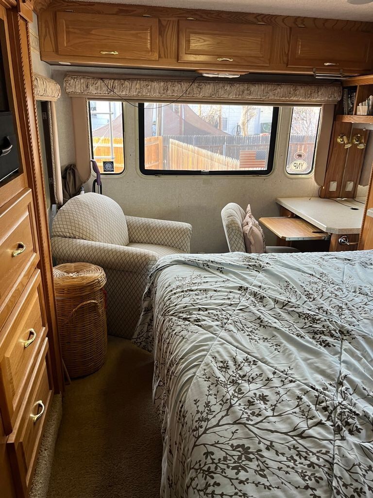 2003 Gulf Stream Sun Voyager Class A Motorhome