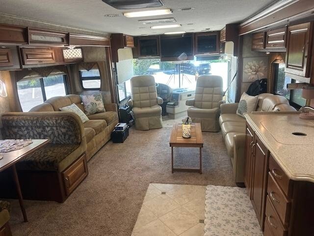 2005 National Tropical Motorized Class A