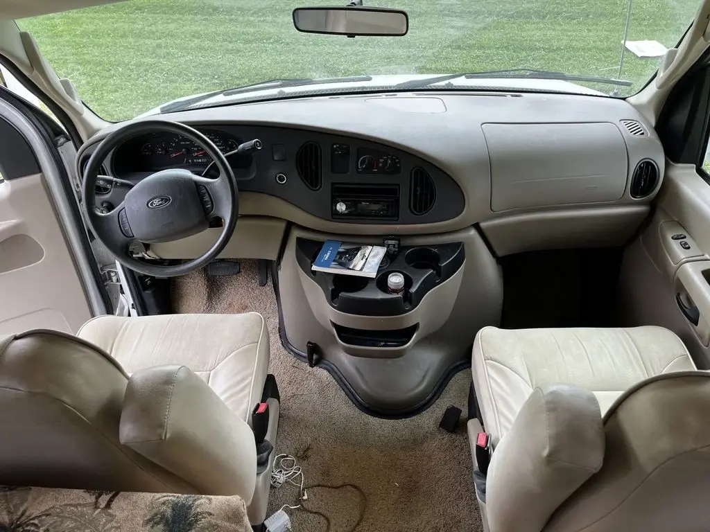 2006 Forest River Sunseeker Class C Motorhome