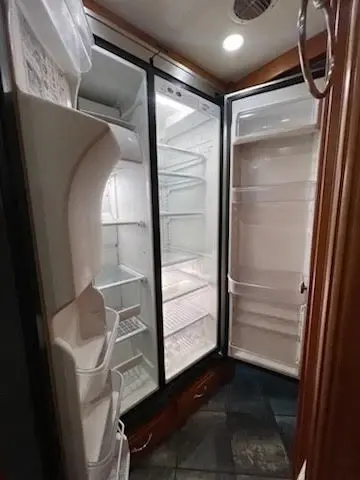 2006 Newmar Essex Motorized Class A