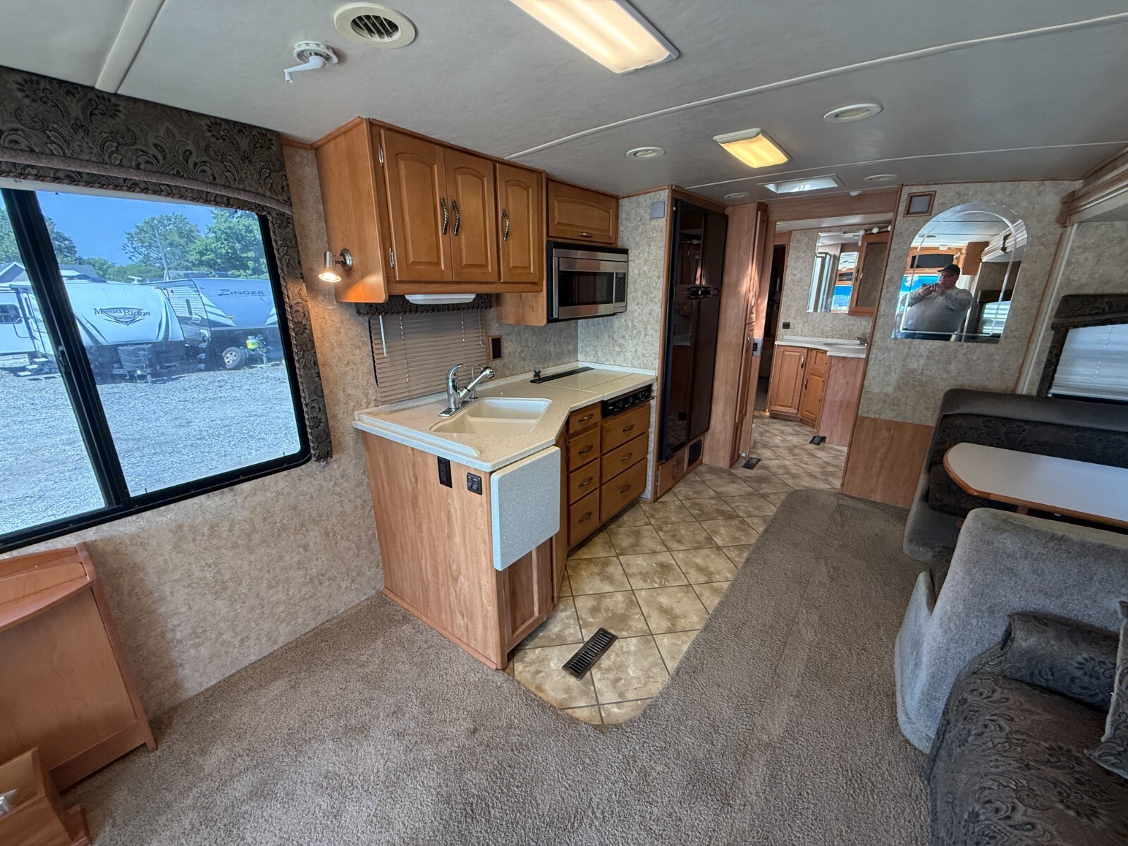 2006 Winnebago Meridian IKP-36SG