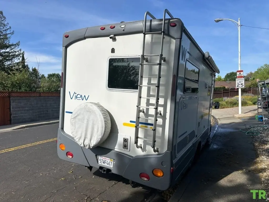 2006 Winnebago View Motorized Class C