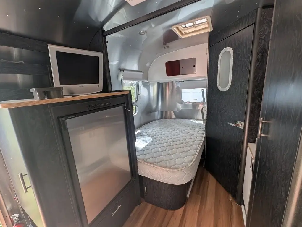 2007 Airstream Bambi Travel Trailer