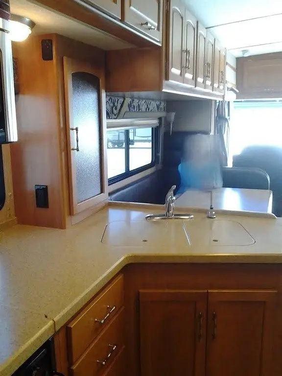 2008 Winnebago Voyage Motorized Class A