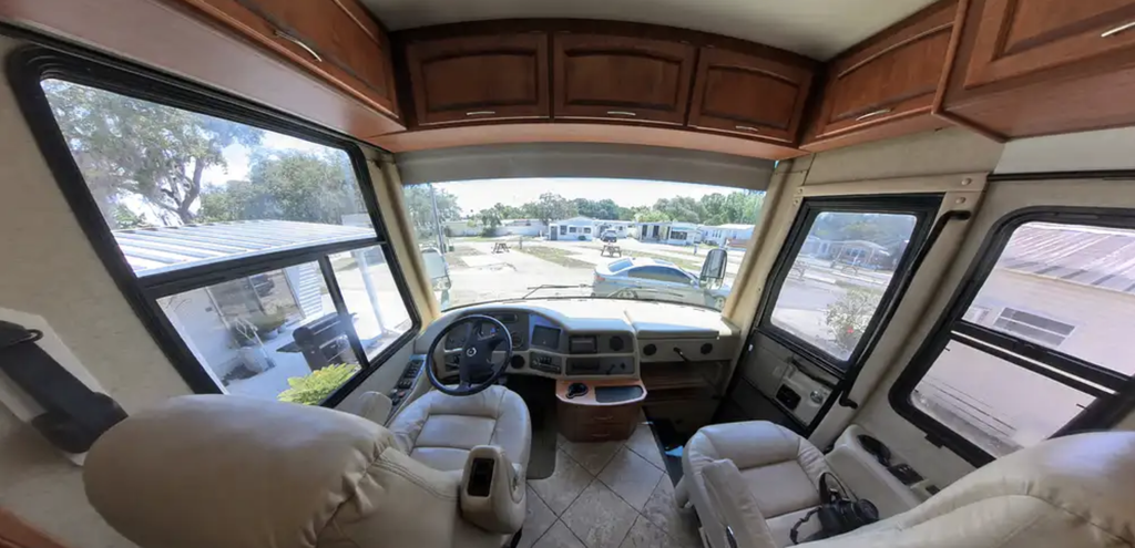 2009 Monaco Knight Class A Motorhome