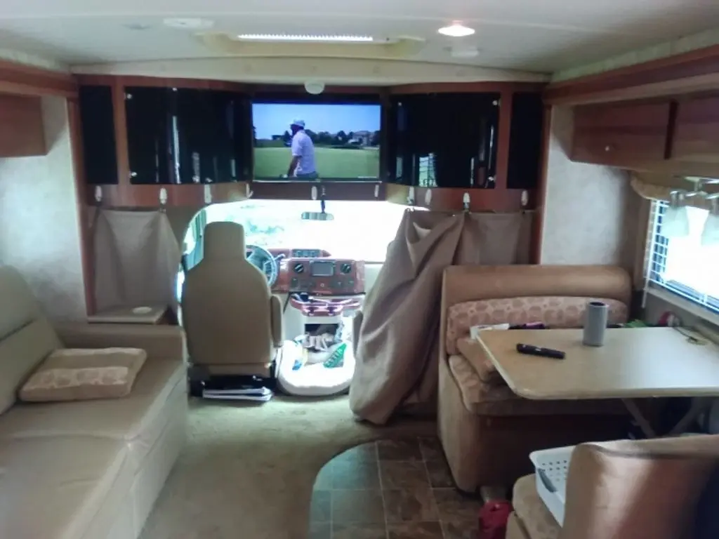 2010 Itasca Cambria Class C Motorhome