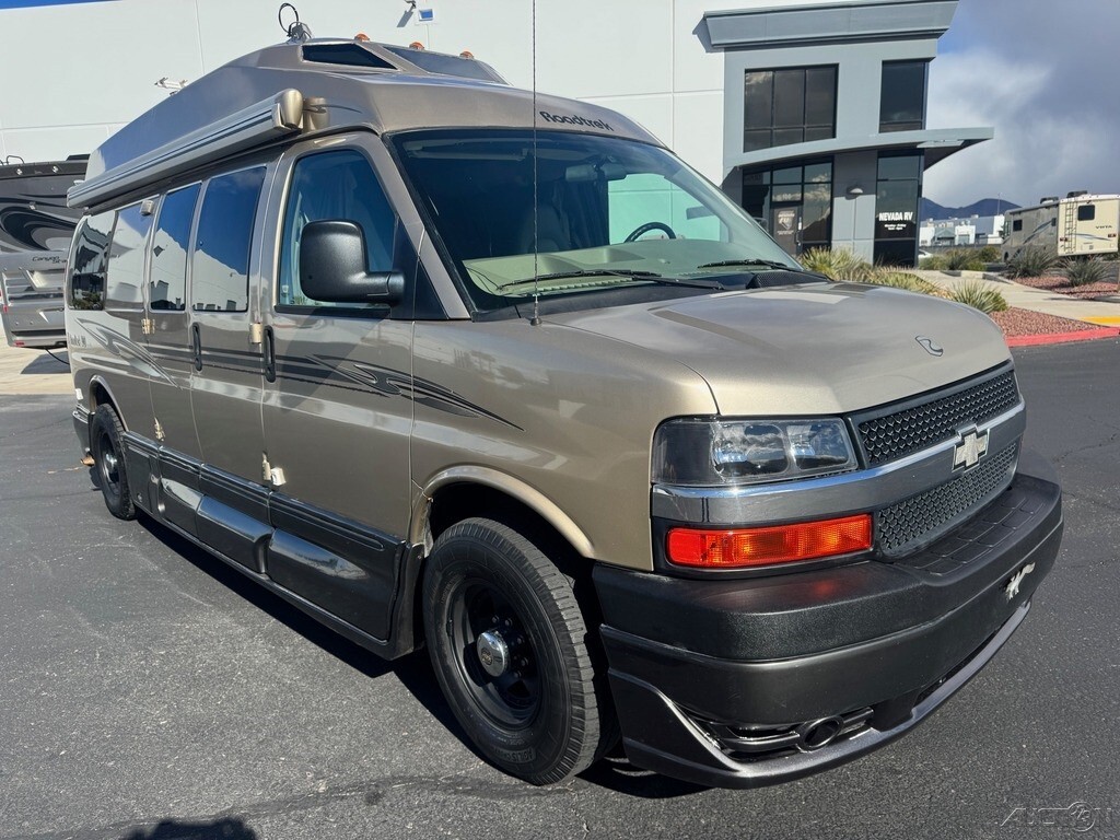 2010 Roadtrek 190 Versatile Motorized Class B