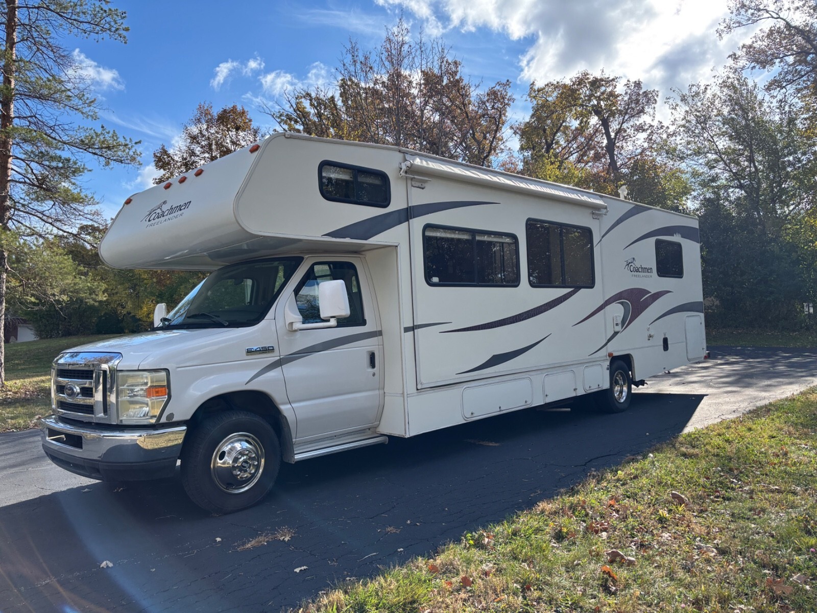 2011 Coachmen motorhome