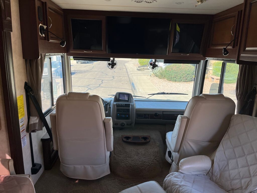 2011 Fleetwood Bounder Class A Motorhome