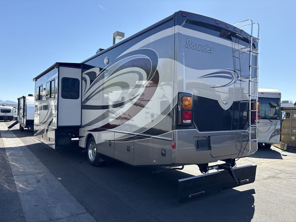 2014 Fleetwood Bounder