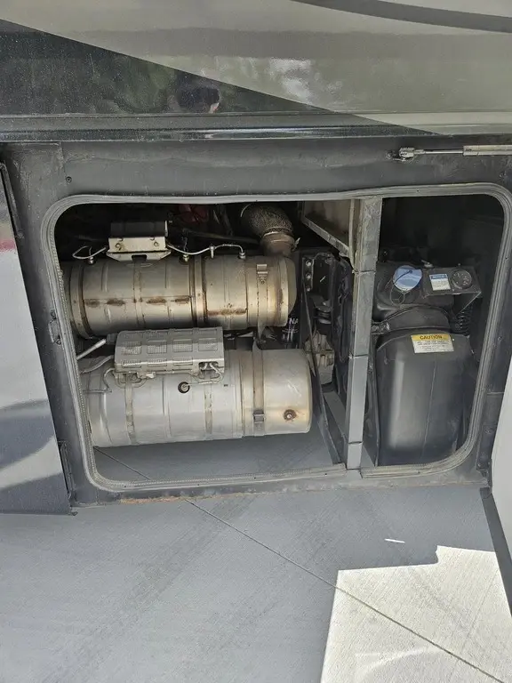 2014 Fleetwood Expedition Motorized Class A