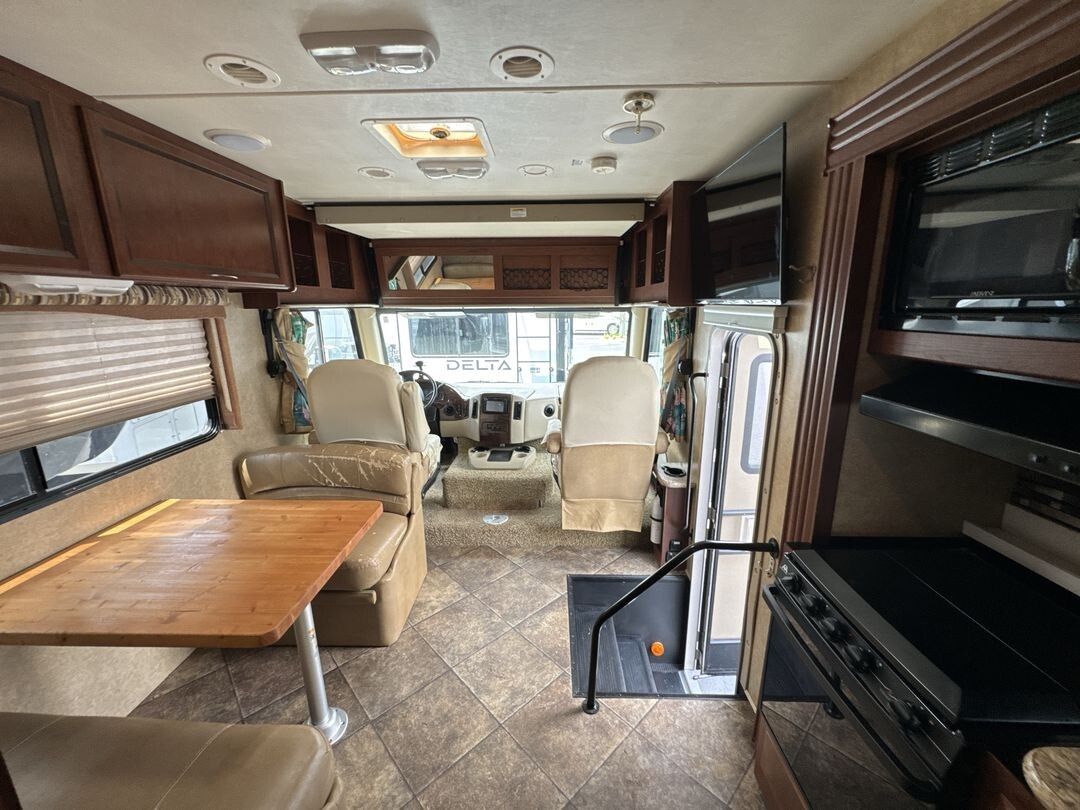 2014 Thor Motor Coach ACE