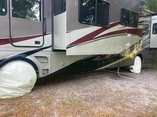 2014 Tiffin Motorhomes Allegro Motorized Class A