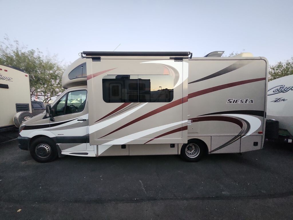 2015 Thor Motor Coach SIESTA