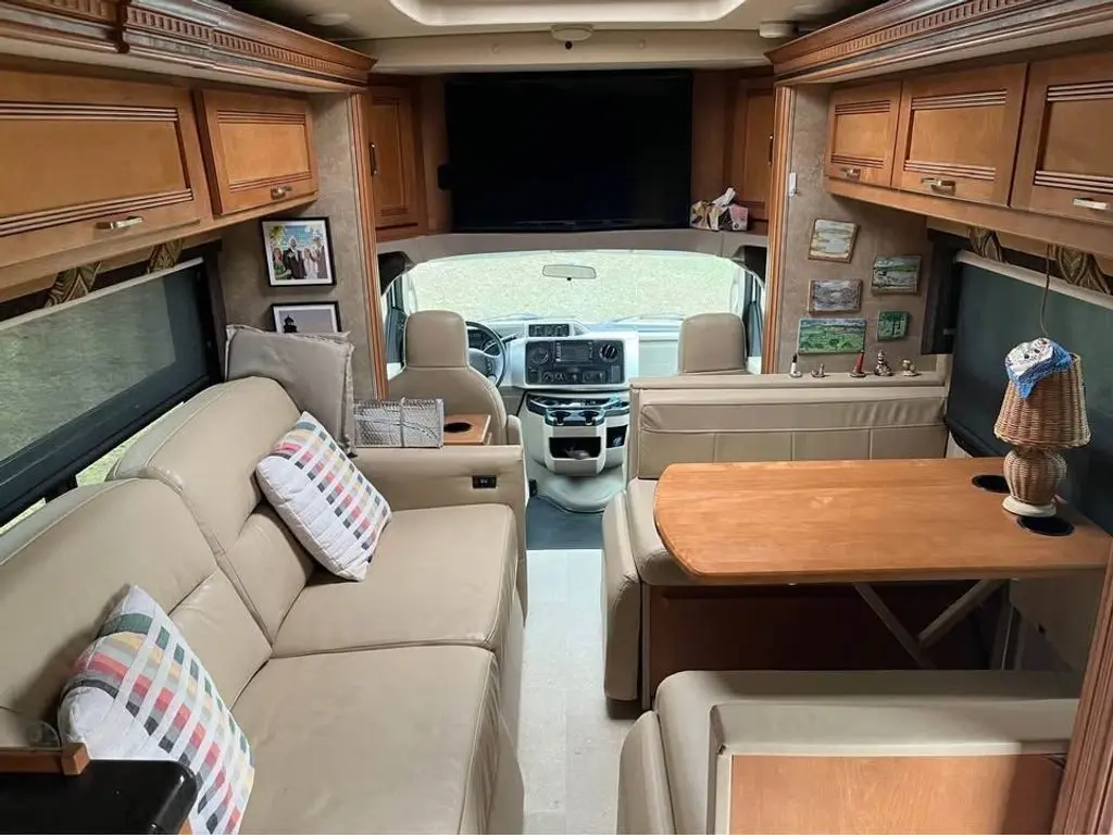 2016 Winnebago Aspect Class C Motorhome