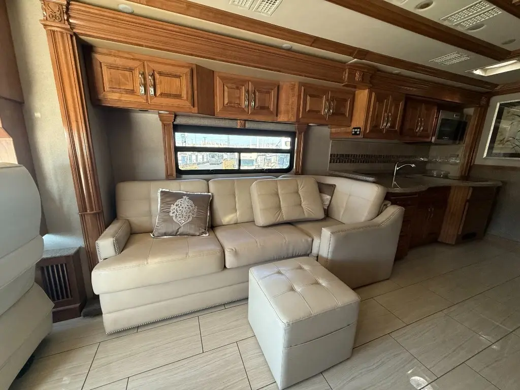 2017 American Coach American Dream