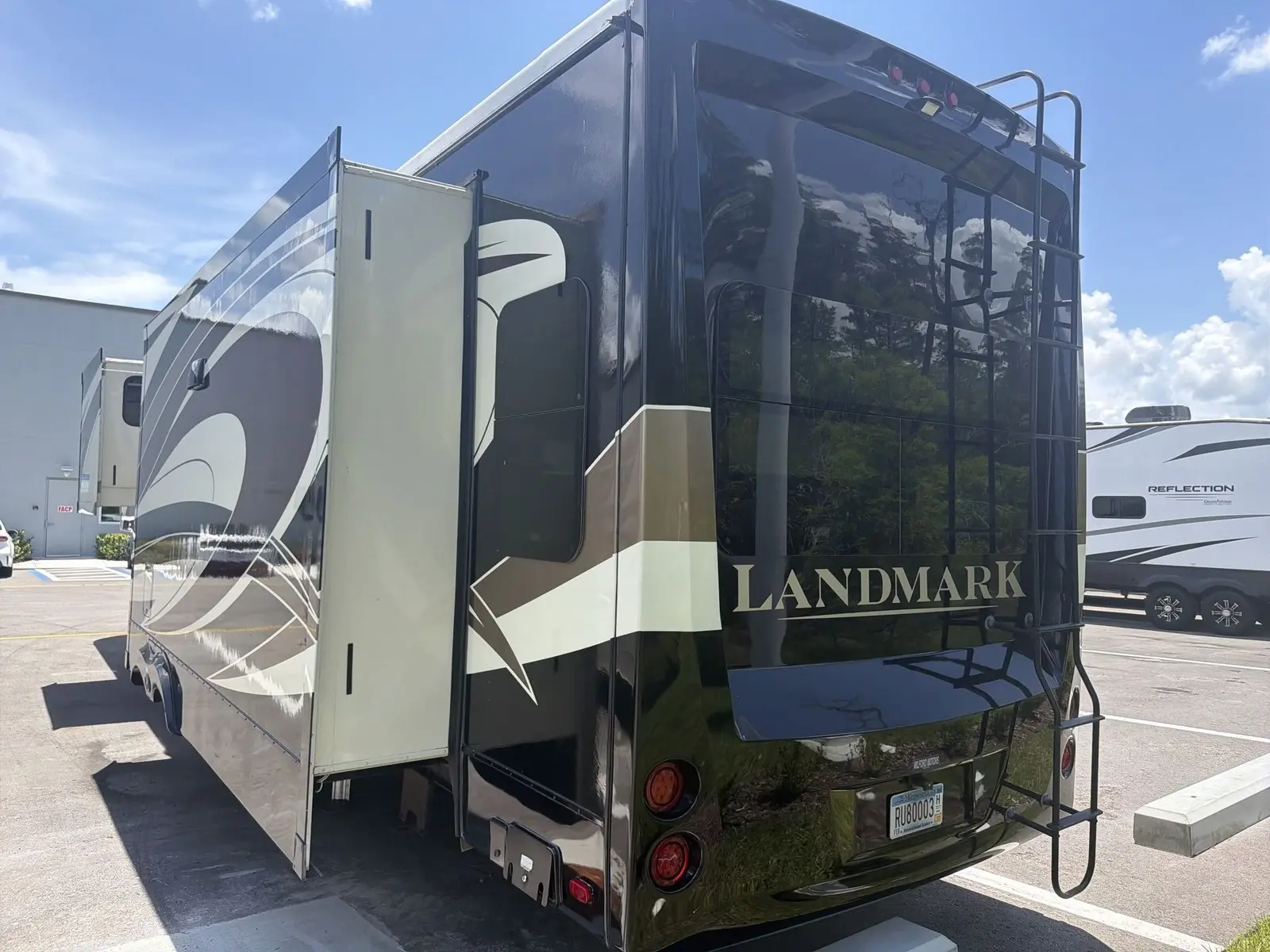 2017 Heartland LANDMARK