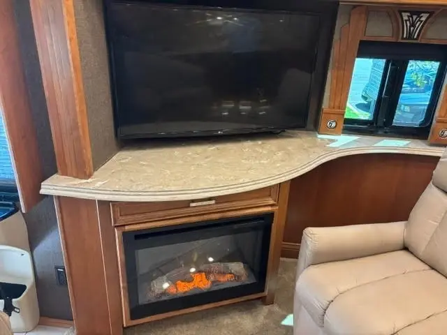 2017 Tiffin Motorhomes Phaeton Motorized Class A