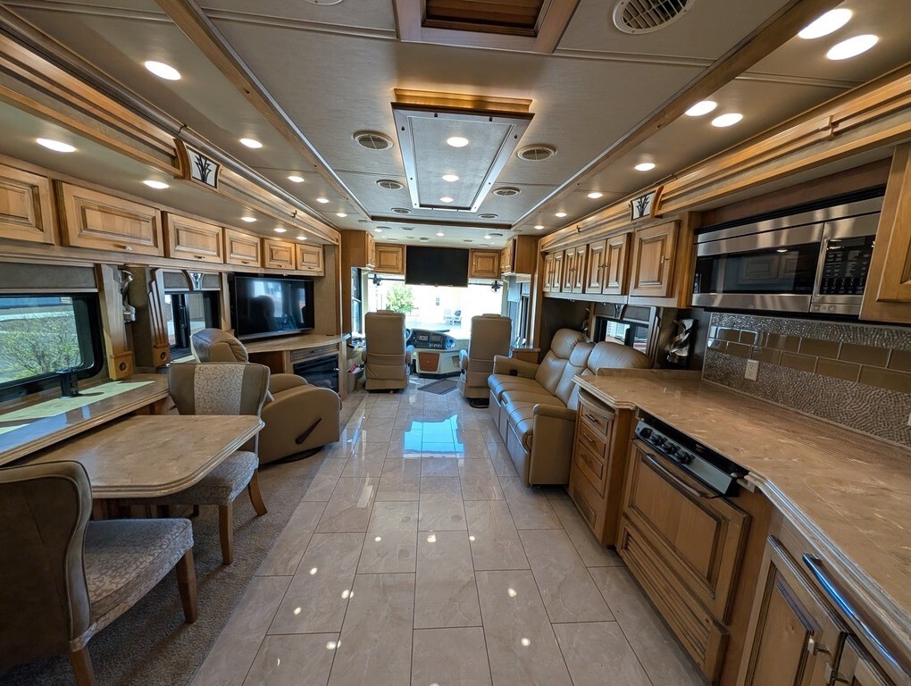 2017 Tiffin Motorhomes Phaeton Motorized Class A