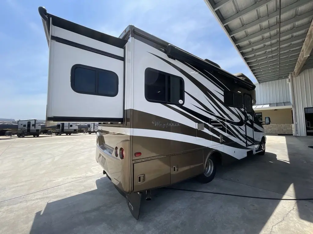 2017 Tiffin Motorhomes Wayfarer