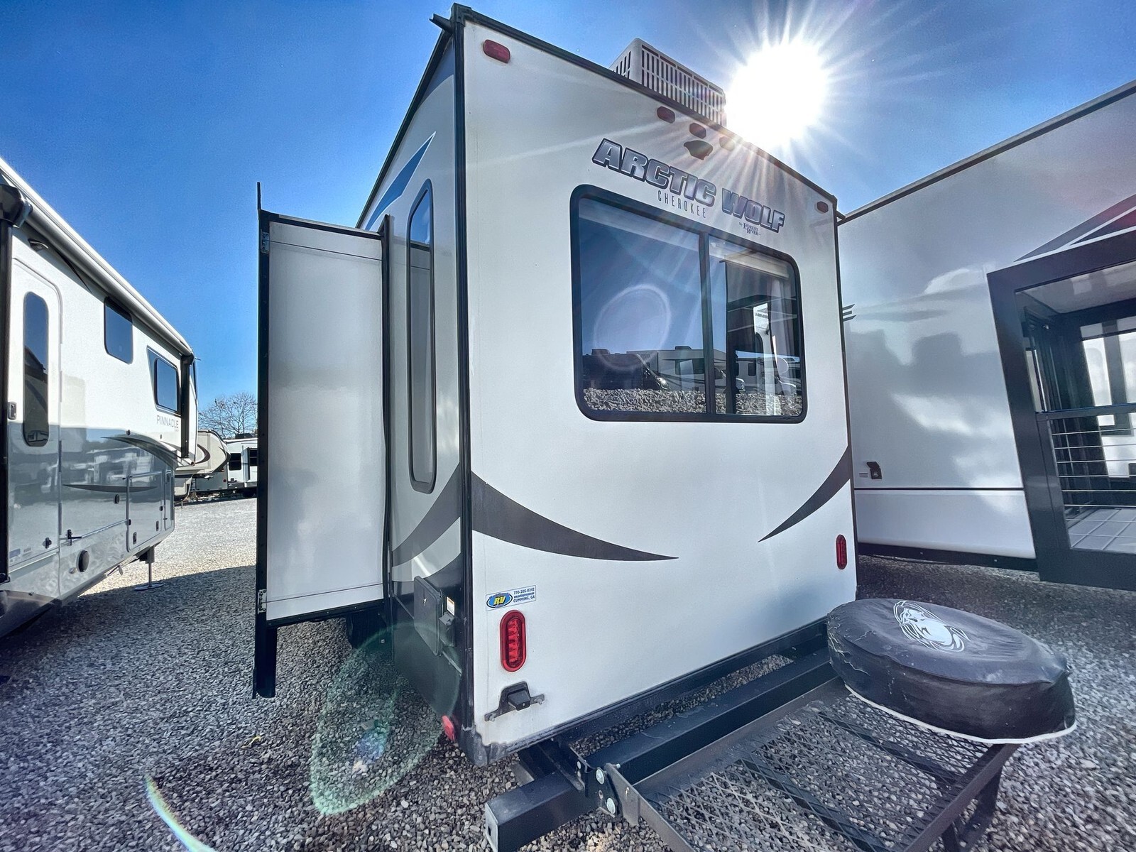 2018 Forest River Cherokee Arctic Wolf